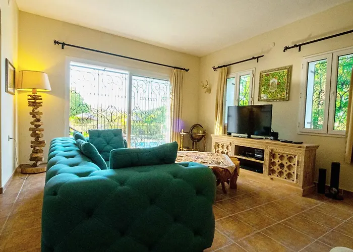 Villa Salmakis *